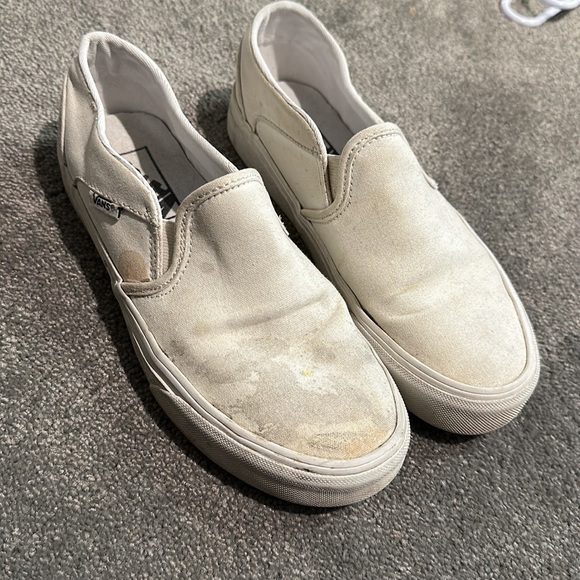 Vans - Picture 2 of 3